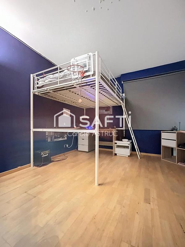 Maison - 200 m² - 6 pièces