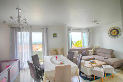 Appartement - 67 m² - 3 pièces