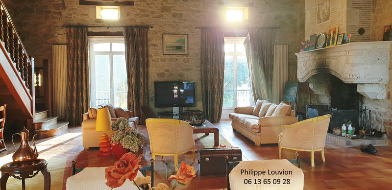 Demeure - 337 m² - 11 pièces