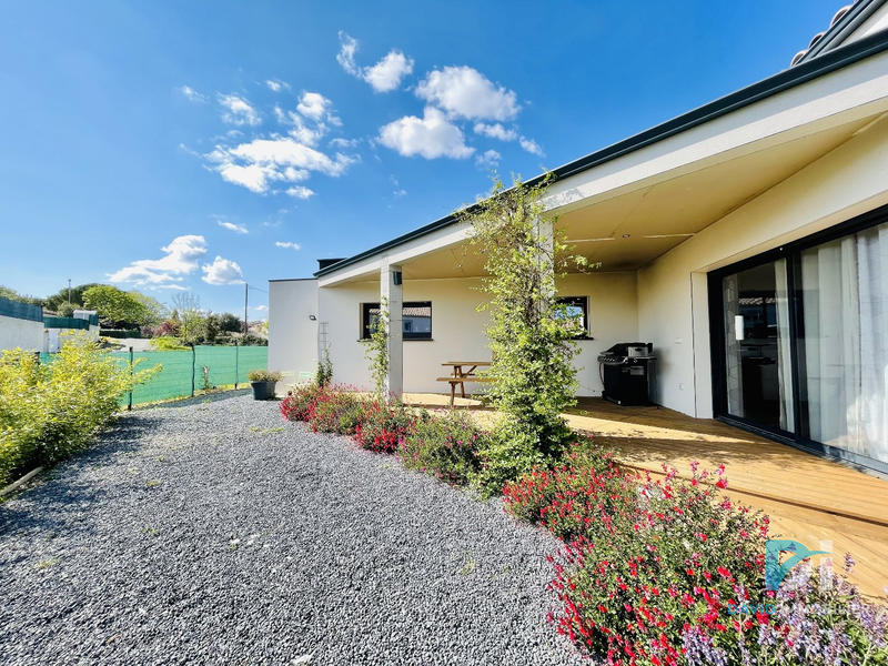 Villa - 163 m² - 6 pièces