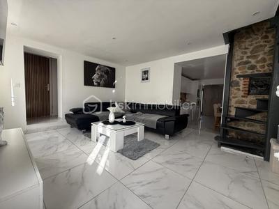 Maison - 108 m² - 5 pièces