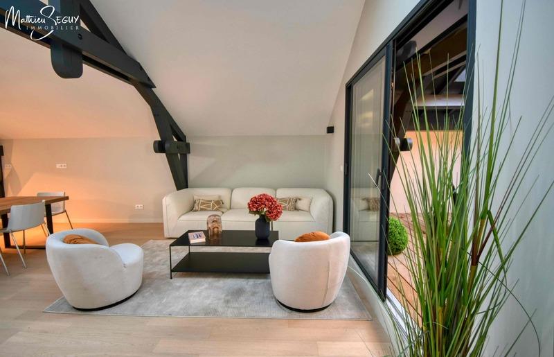 Loft - 114 m² - 4 pièces