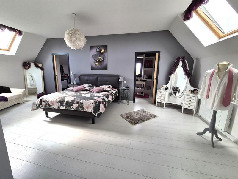 Propriété - 440 m² - 11 pièces