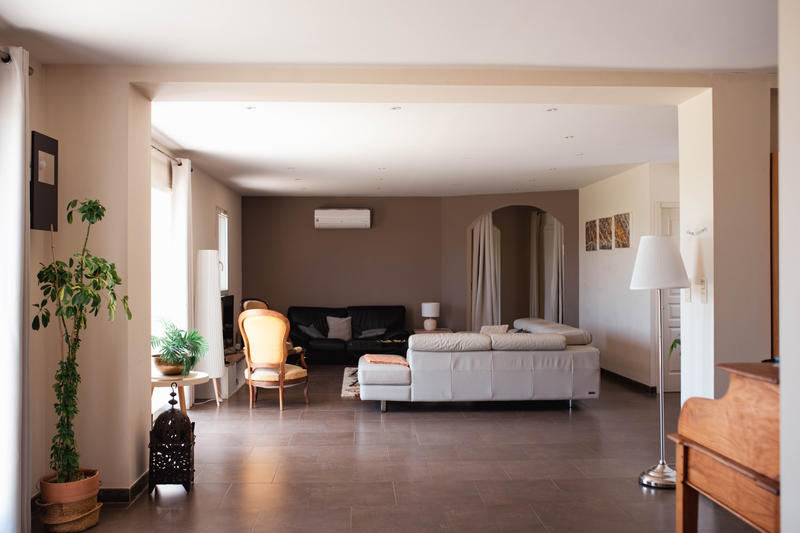 Maison - 250 m² - 11 pièces