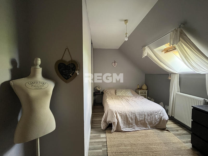 Maison - 200 m² - 7 pièces