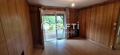 Maison - 238 m² - 6 pièces