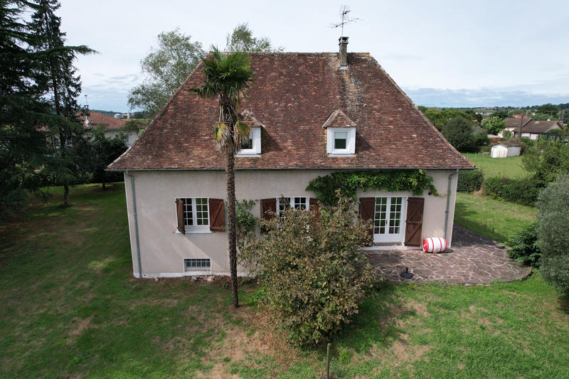 Maison - 167 m² - 6 pièces