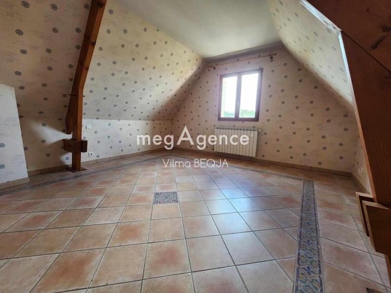 Maison - 230 m² - 6 pièces
