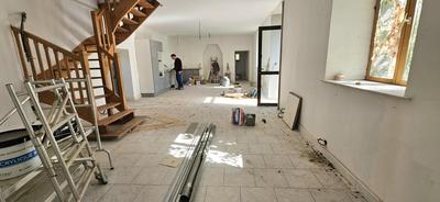 Maison - 179 m² - 8 pièces