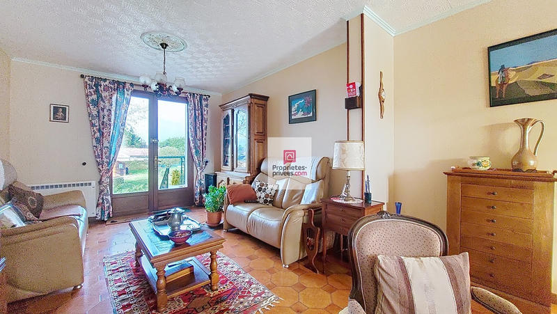 Maison - 143 m² - 6 pièces