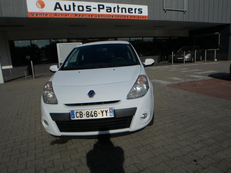 Renault Clio III Phase 2 1.5dci Eco 75ch