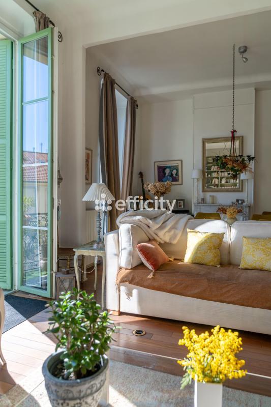 Appartement - 144 m² - 6 pièces