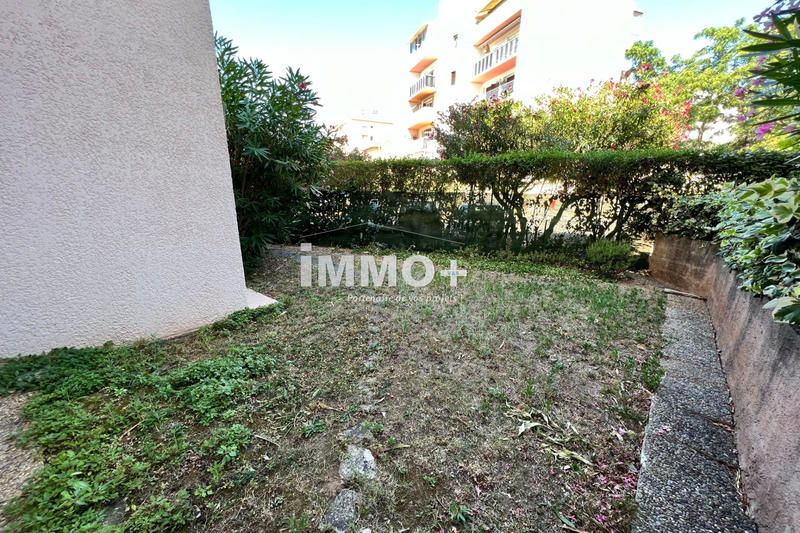 Appartement - 92 m² - 5 pièces