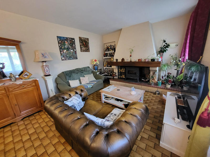 Maison - 90 m² - 5 pièces