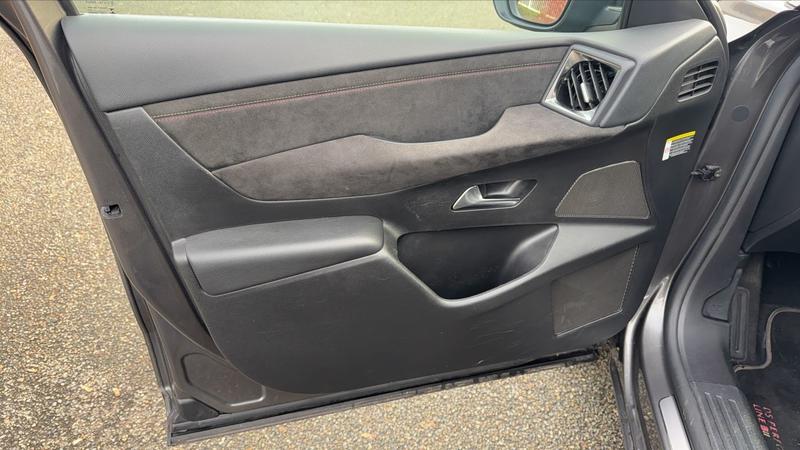 Ds Ds 3 Crossback 1.2 PureTech 130 Eat8 Performance Line