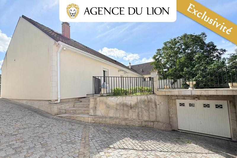 Maison - 172 m² - 9 pièces