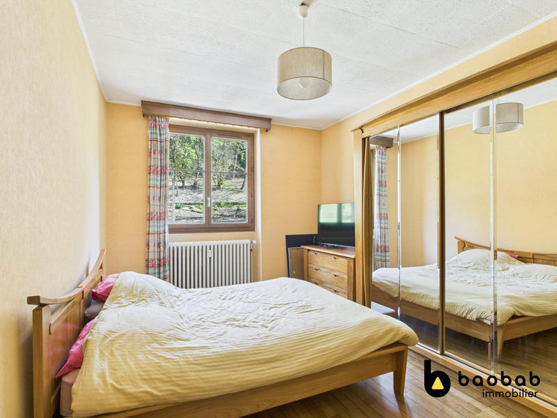 Appartement - 90 m² - 4 pièces