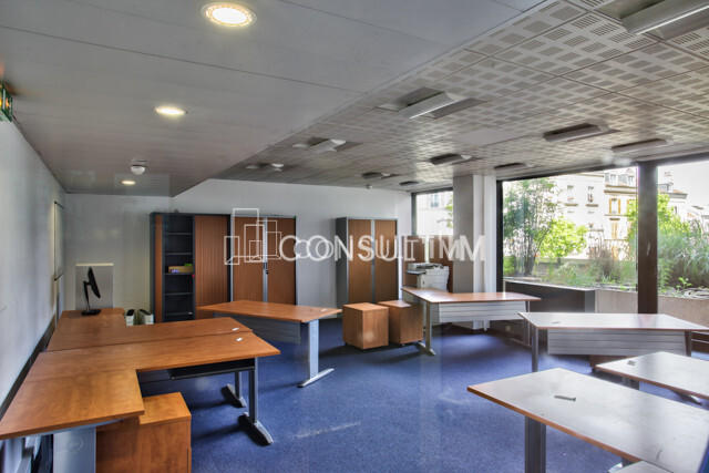 Bureau - 216 m²