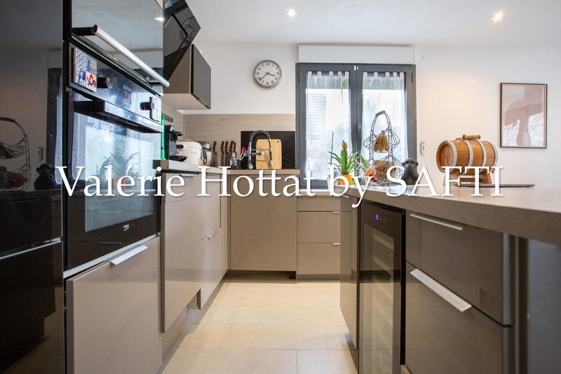 Maison - 110 m² - 6 pièces