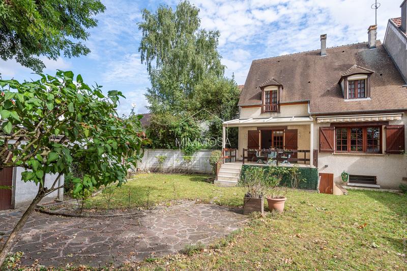 Maison - 145 m² - 6 pièces