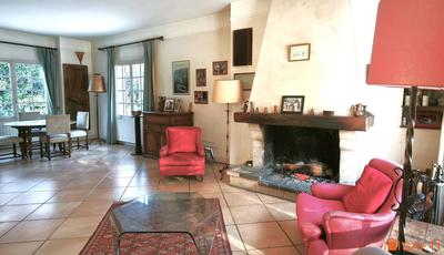 Maison - 179 m² - 9 pièces