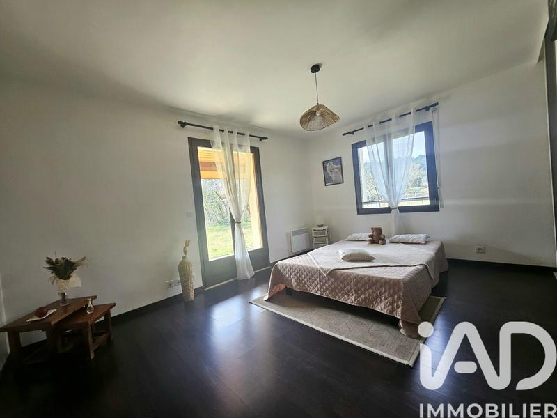 Maison - 174 m² - 7 pièces