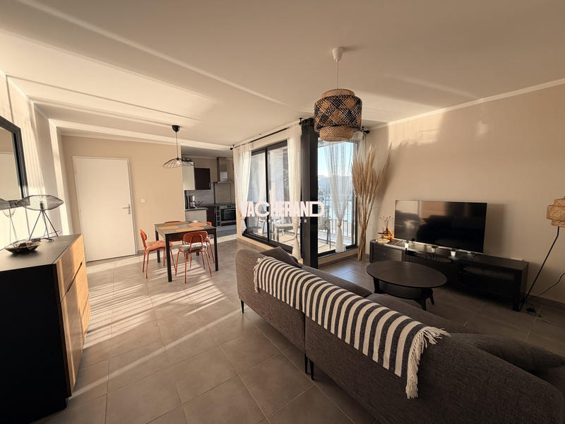 Appartement - 69 m² - 3 pièces