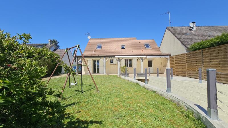 Maison - 111 m² - 7 pièces