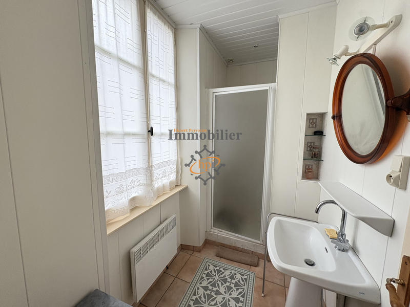 Maison - 104 m² - 4 pièces