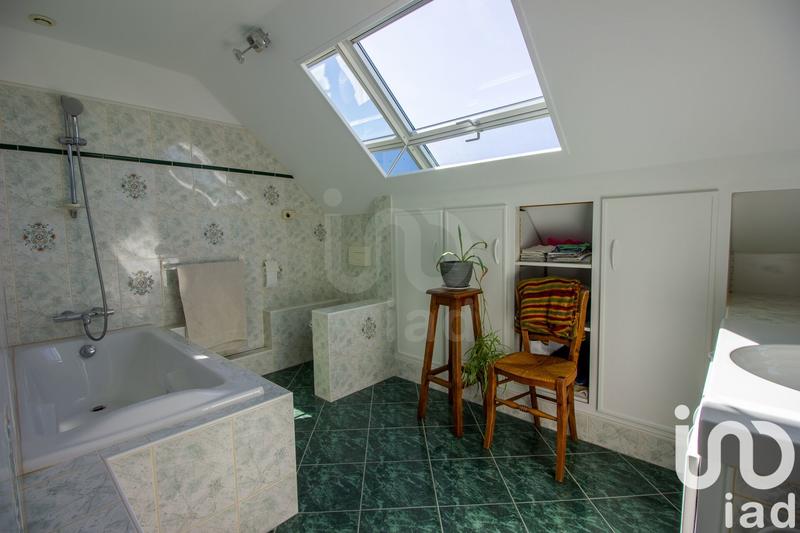 Maison - 136 m² - 7 pièces