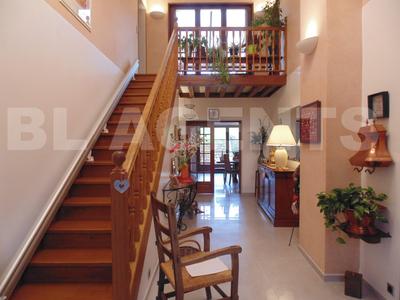 Propriété - 327 m² - 10 pièces