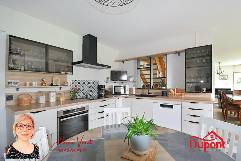 Maison - 185 m² - 7 pièces