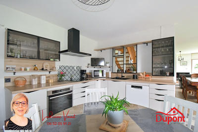 Maison - 200 m² - 7 pièces