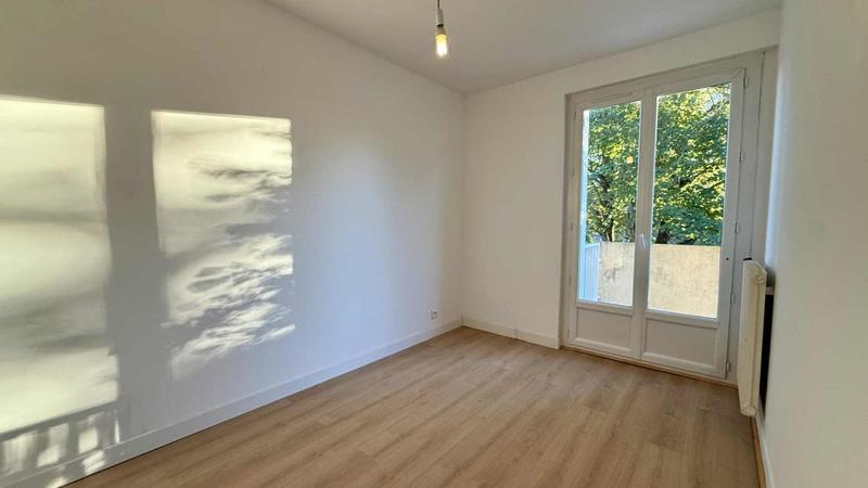 Maison - 93 m² - 5 pièces
