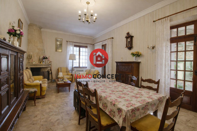 Maison ancienne - 182 m² - 8 pièces