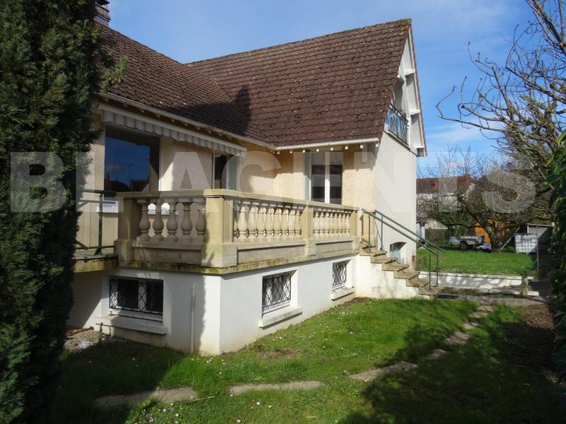 Maison - 190 m² - 4 pièces