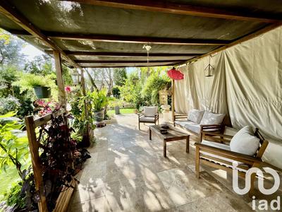 Maison - 200 m² - 6 pièces