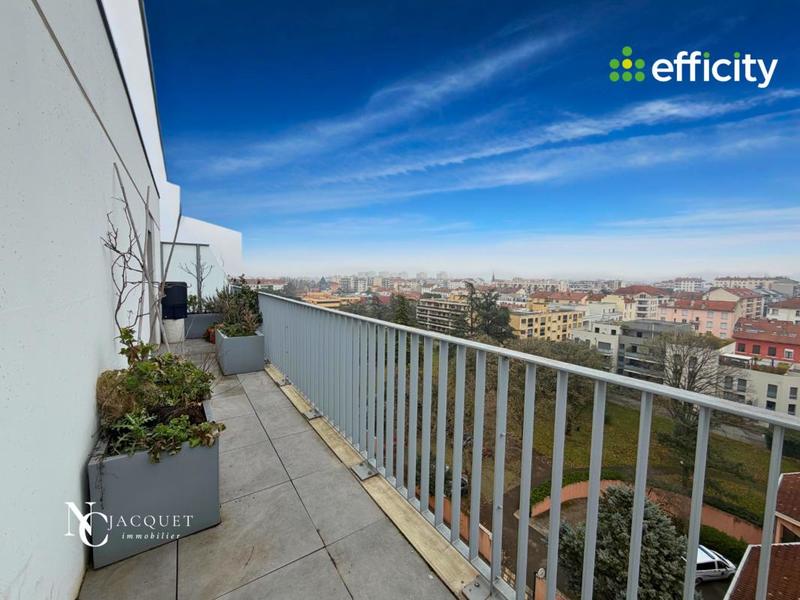 Appartement - 106 m² - 4 pièces