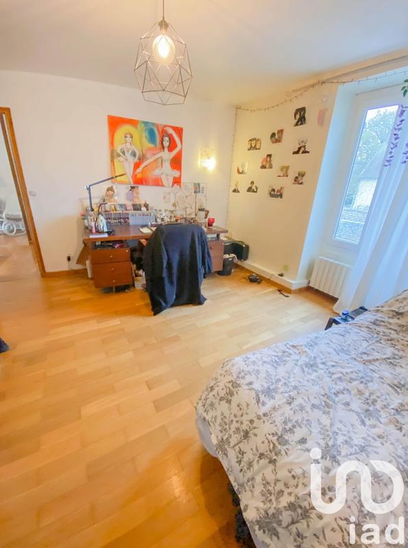 Maison - 219 m² - 8 pièces