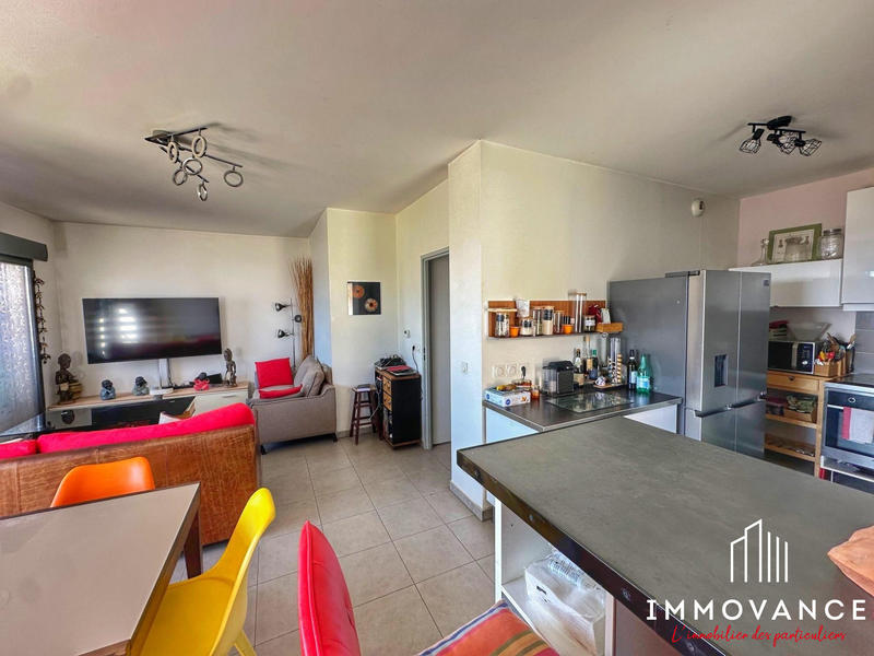 Appartement - 80 m² - 3 pièces