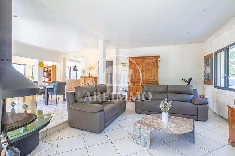 Maison - 152 m² - 5 pièces