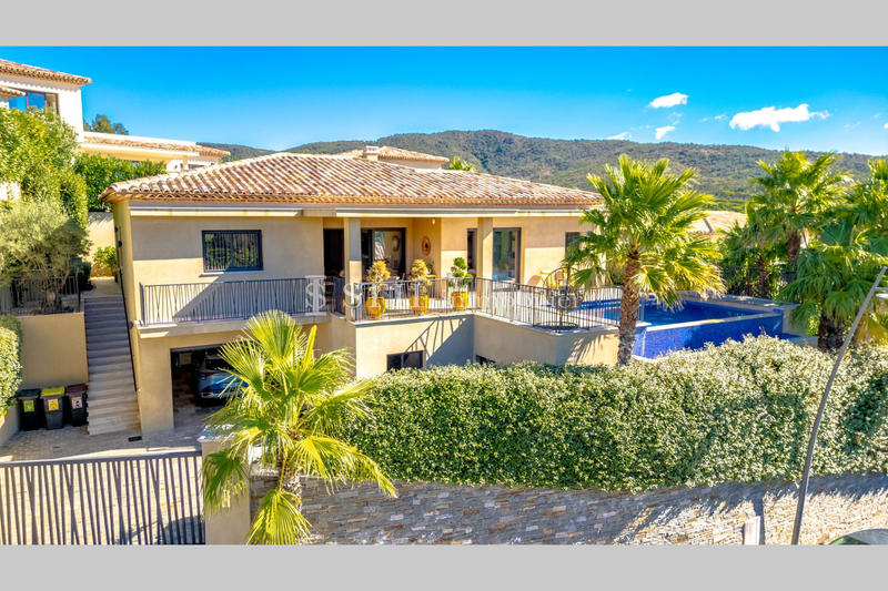 Villa - 157 m² - 5 pièces