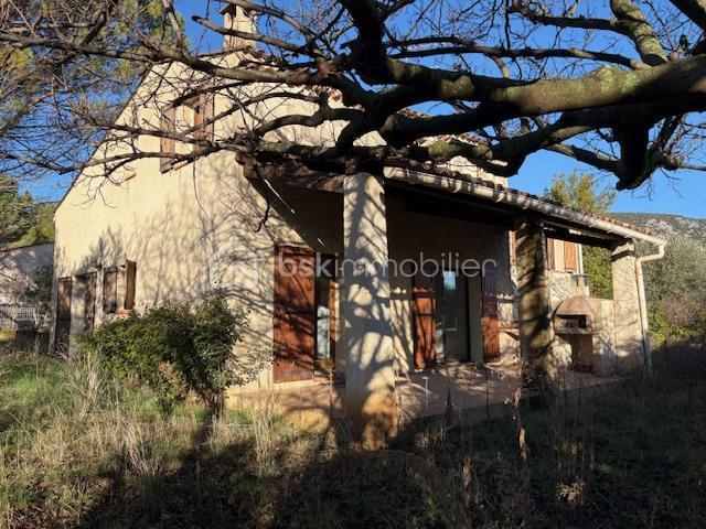 Maison traditionnelle - 155 m² - 7 pièces