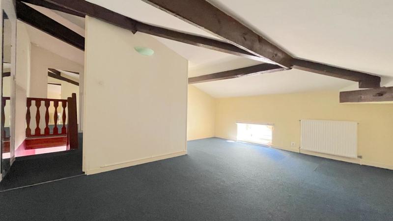 Maison - 139 m² - 5 pièces