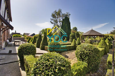 Maison - 183 m² - 7 pièces