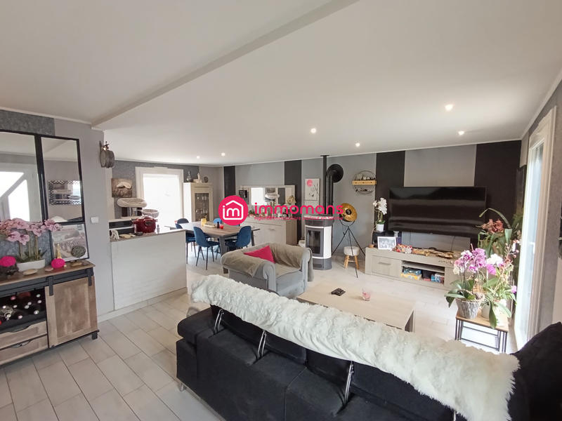 Maison - 134 m² - 11 pièces