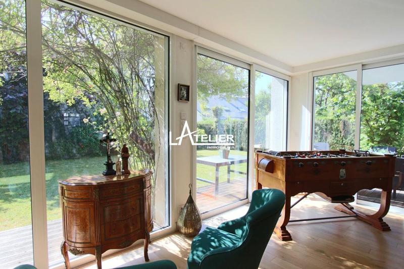 Maison - 225 m² - 9 pièces