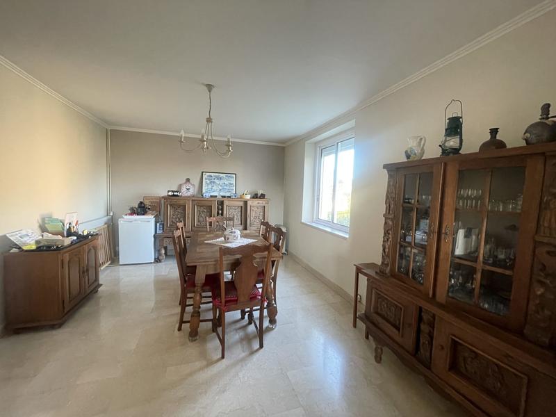 Maison traditionnelle - 127 m² - 6 pièces