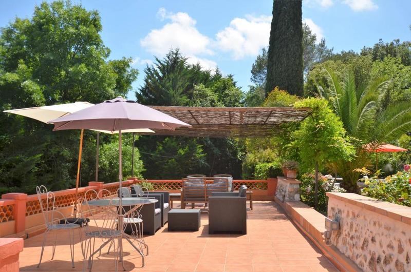 Maison chambre d'hôtes - 420 m² - 16 pièces