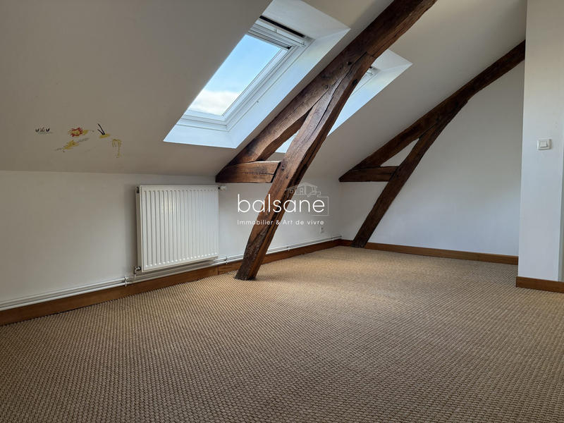 Appartement - 90 m² - 4 pièces